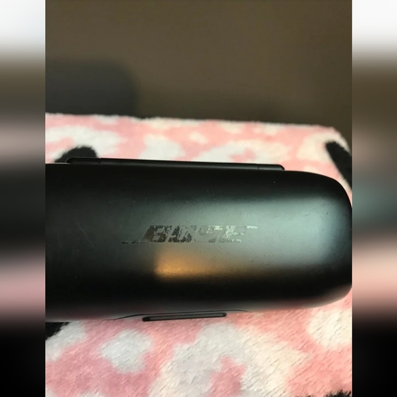 Bose SoundSport Wireless Bose SoundSport Earbud Bluetooth - Black - Picture 1 of 9